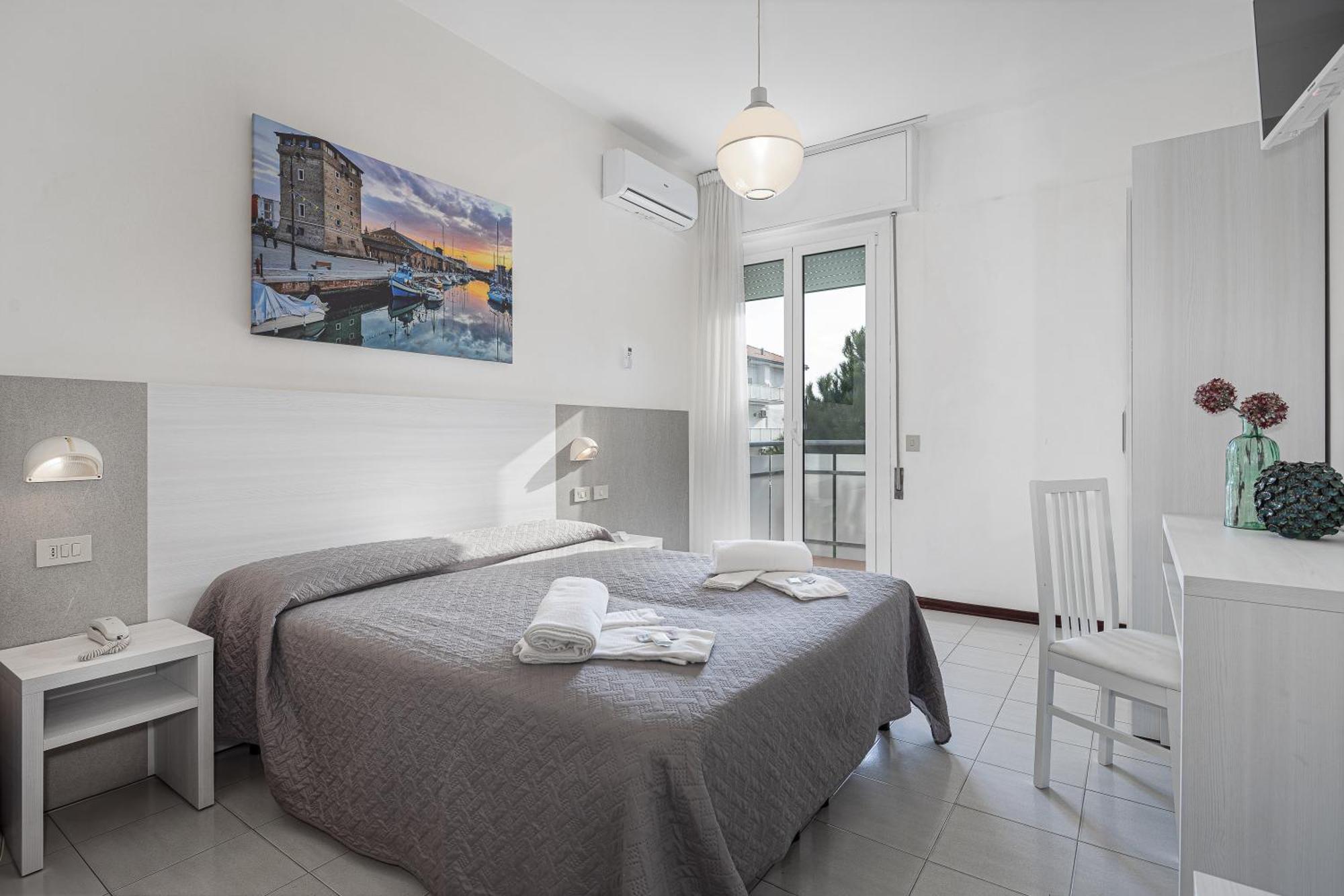 Hotel Astrid Cervia Exterior foto