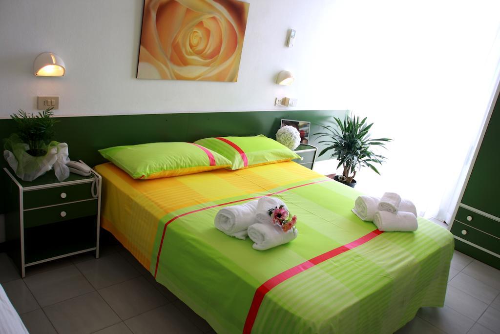 Hotel Astrid Cervia Exterior foto